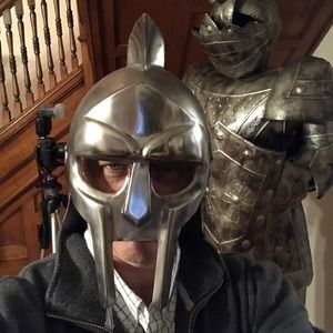 Meet your Posher, Robert